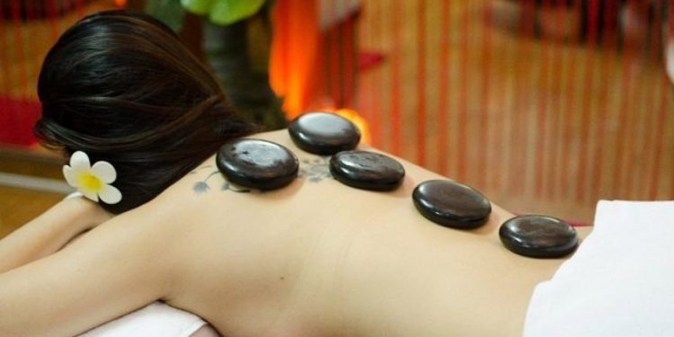 Điểm khác biệt của Authentic Spa chính là phục vụ liệu trình massage theo phong cách Thái Lan kết hợp cùng Thụy Điển