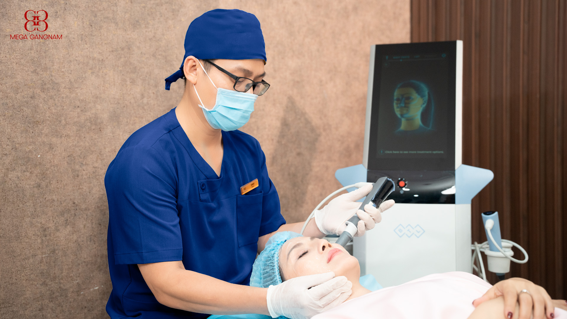 review-mega-gangnam-03